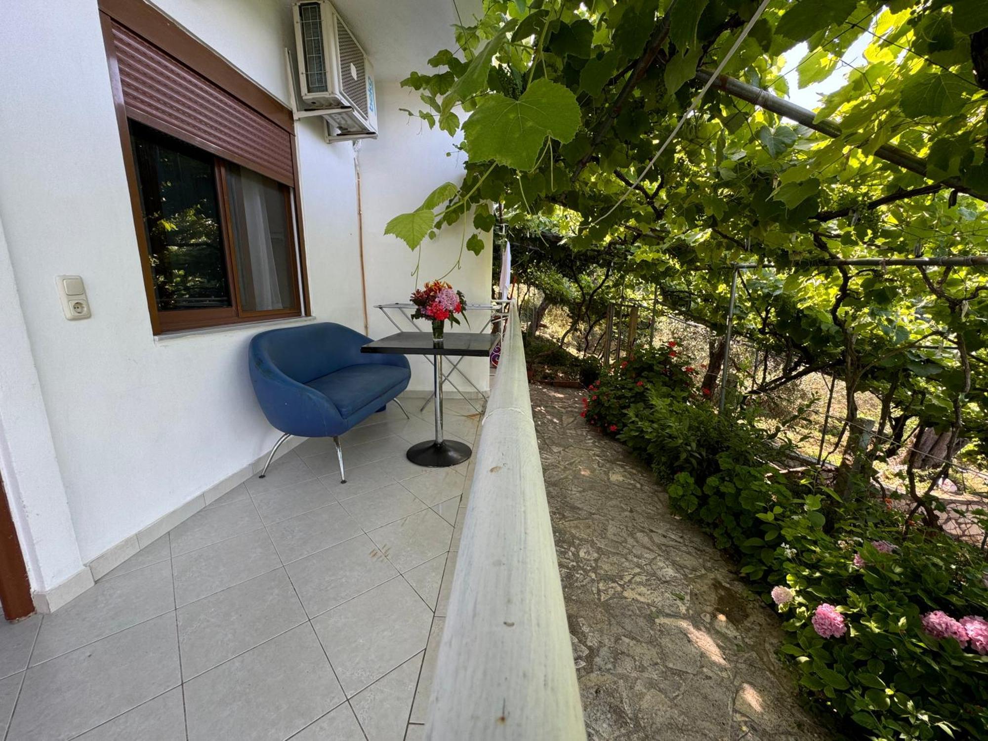 Uzeiri'S Houses Borsh Exterior foto